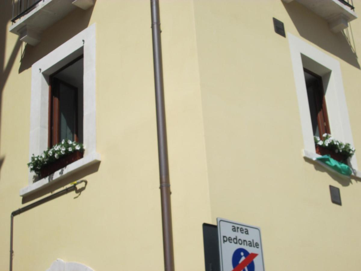 B&B Regina Margherita LʼAquila Exteriör bild