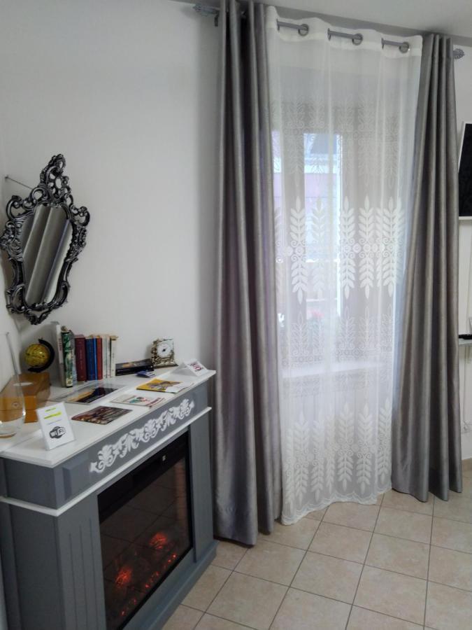 B&B Regina Margherita LʼAquila Exteriör bild