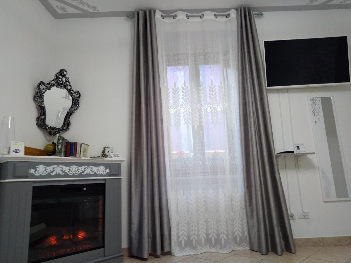 B&B Regina Margherita LʼAquila Exteriör bild