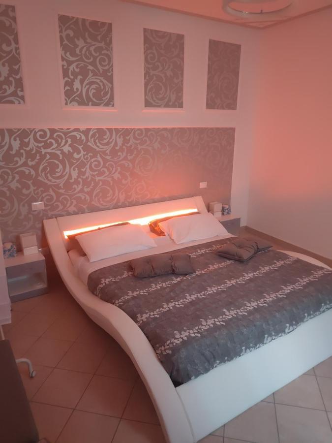 B&B Regina Margherita LʼAquila Exteriör bild